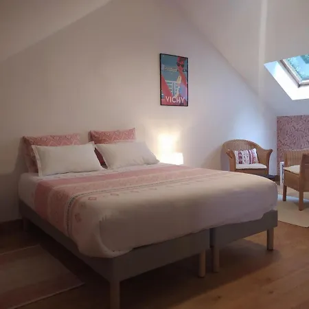 Ressourcez-vous Dans Cette Ferme Avec Cheminee, Jardin, Terrasse Couverte Et Equipements Modernes - Fr-1-489-435 Hébergement de vacances