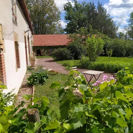 Ressourcez-vous Dans Cette Ferme Avec Cheminee, Jardin, Terrasse Couverte Et Equipements Modernes - Fr-1-489-435 Vakantiehuis